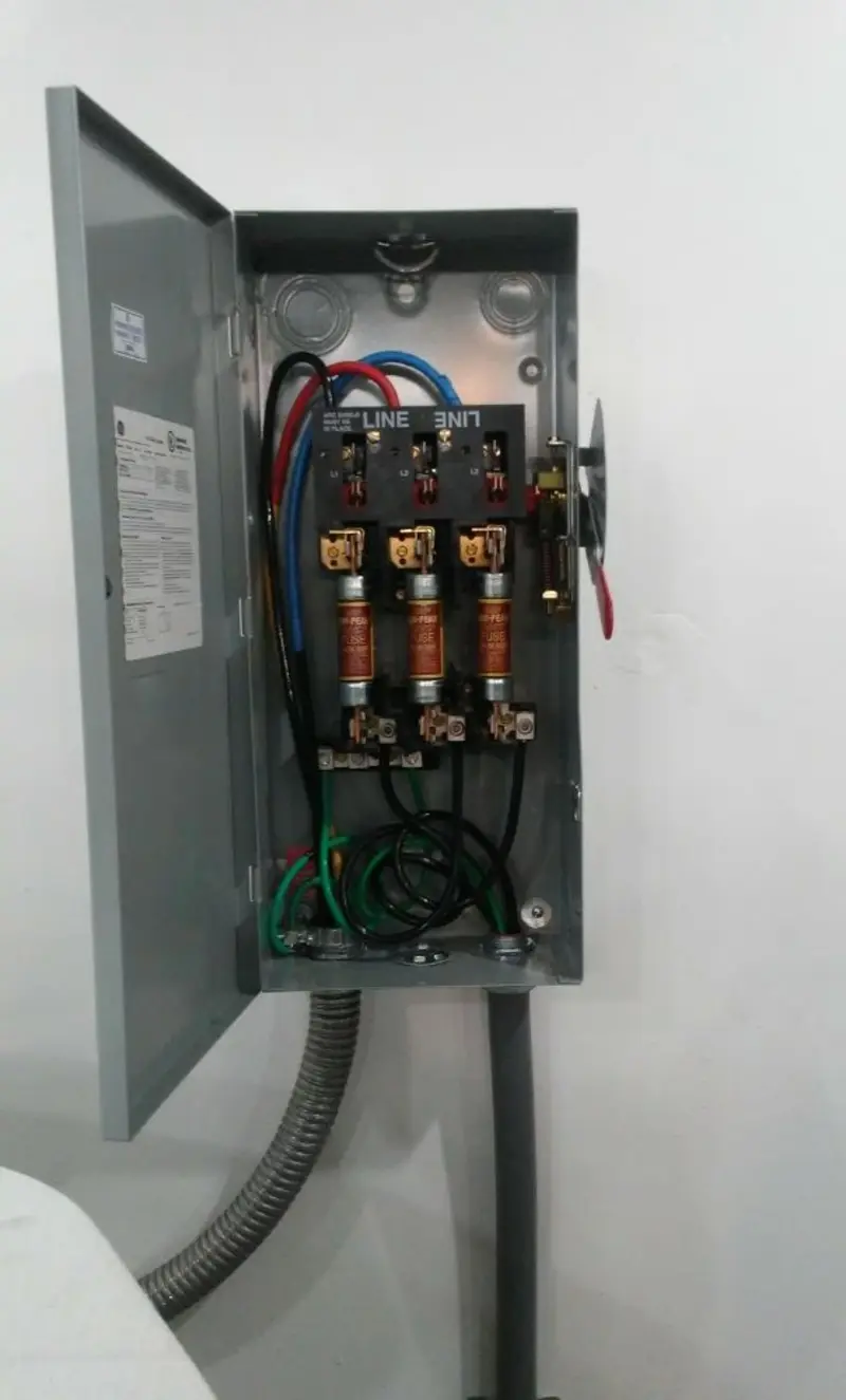 Three-phase disconnect switch installed for Electrical Wiring & Rewiring in Pinckneyville